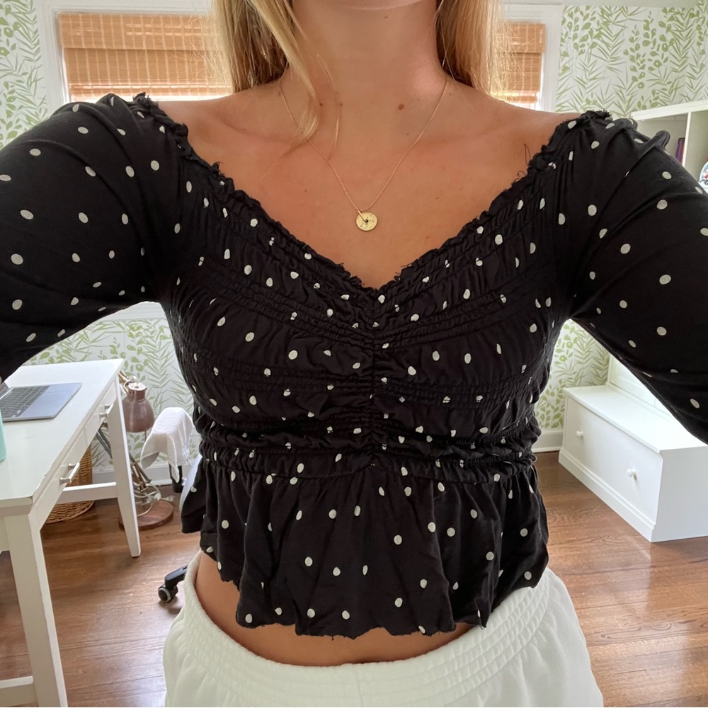 Urban outfitters smocked long sleeve polka dot top - Picture 2 of 3
